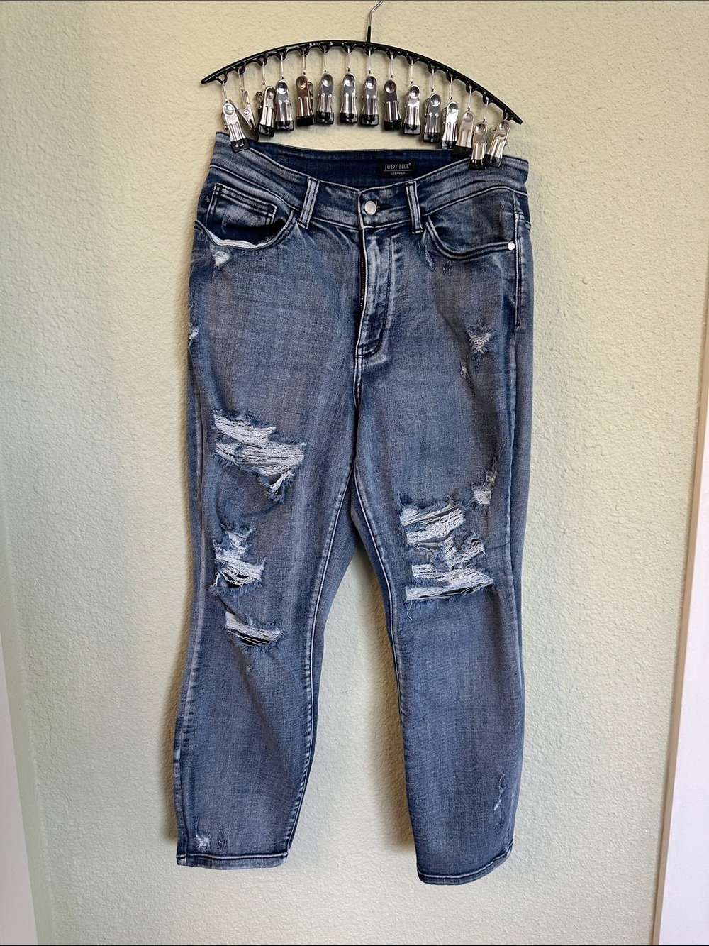 Judy Blue Distressed Boyfriend Jeans - Washed Blue